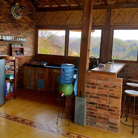 Batu Hill Villa Watukarung Exteriér fotografie