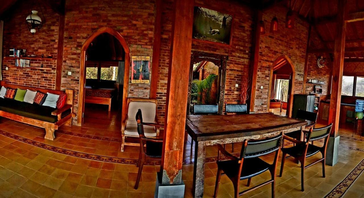 Batu Hill Villa Watukarung Exteriér fotografie
